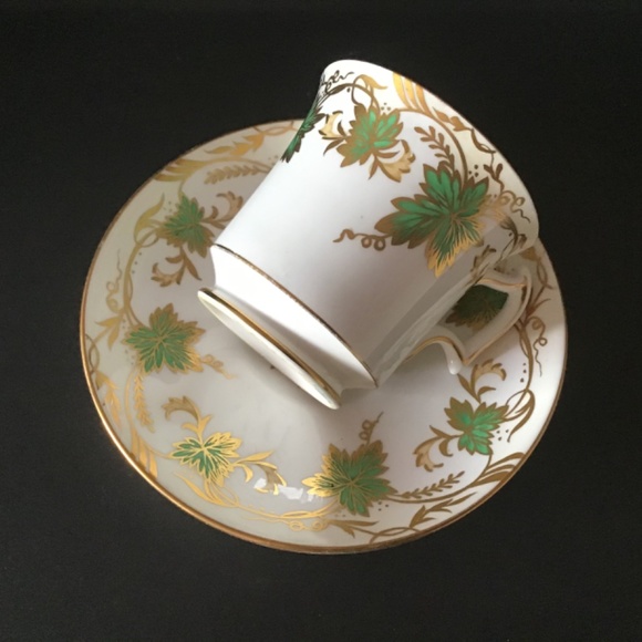 Royal Chelsea Grapevine Teacup And Saucer Bone China England Tea Cup Duo - Picture 2 of 7